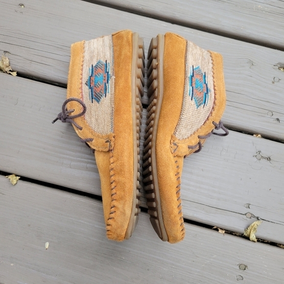 Minnetonka Moccasins El Paso Wheat Tan Suede Leather Lace-up Ankle Boots Booties - Picture 3 of 9
